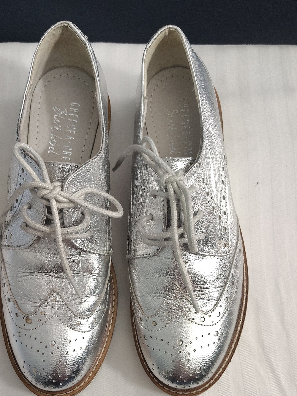 CHELSEA CREW Black Label Silver Metallic Wingtip Oxford Brogues Lace-Up